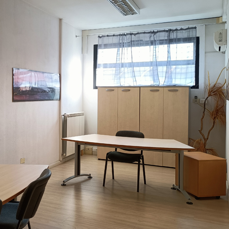 Postazione coworking nel centro uffici di Santa Maria a Monte